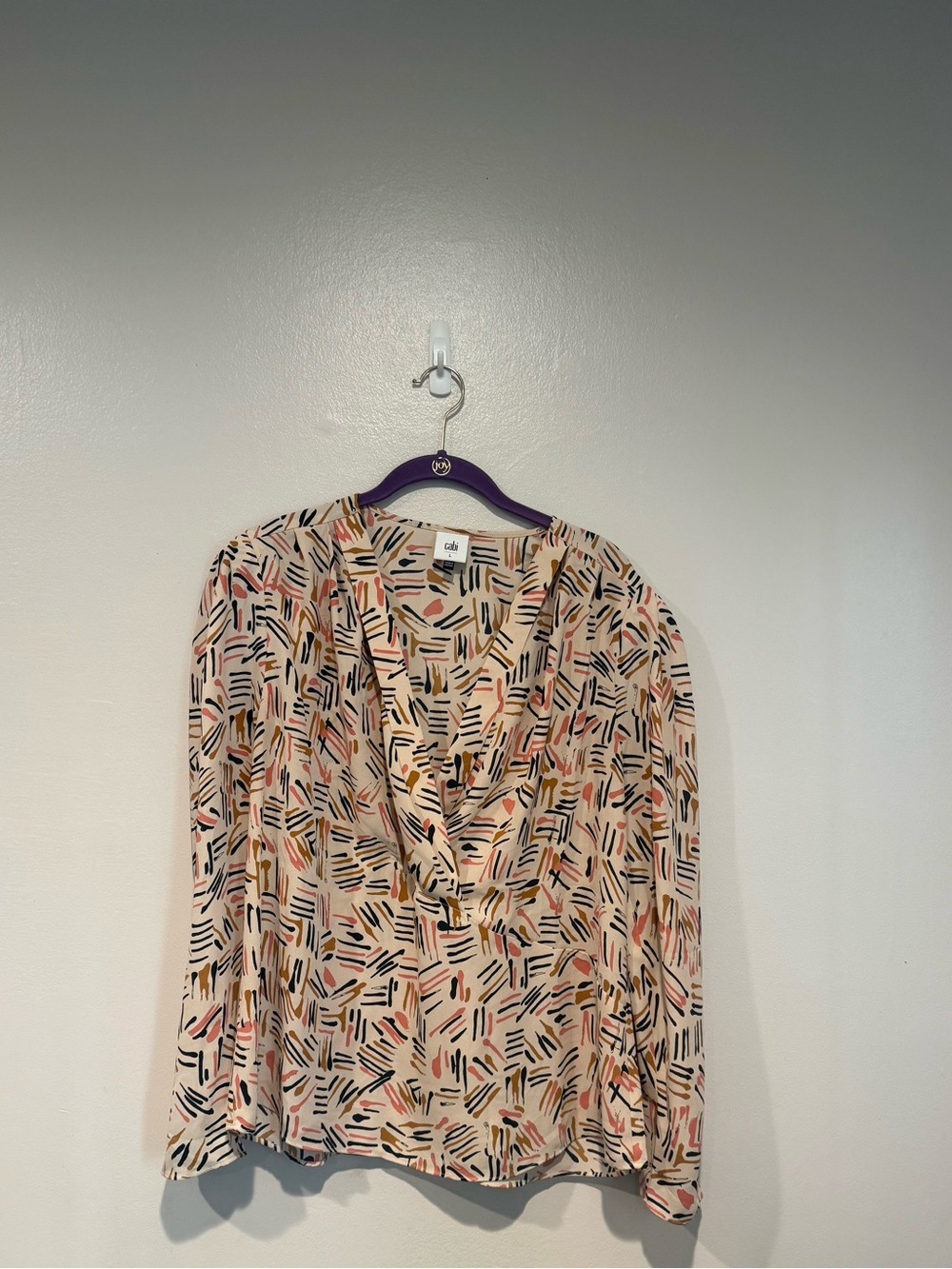 Cabi Women’s Large Abstract Print Blouse Long Sleeve With Shoulder Pads